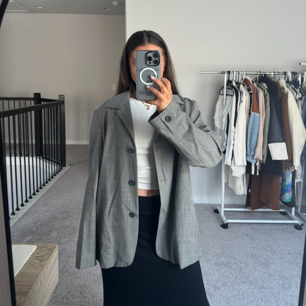 Gray Plaid Oversized Blazer - Picture 8 of 11